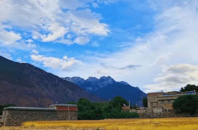 这座被称为“世外桃源”的地方 匹敌西藏的净土