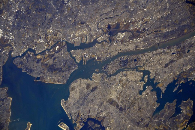 NASA公布911事件罕见卫星图像