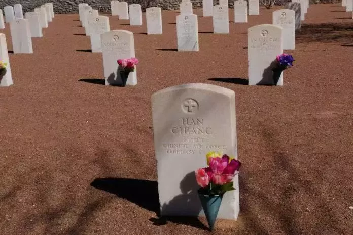 美国国家公墓埋葬着57位中国军人，都是富二代