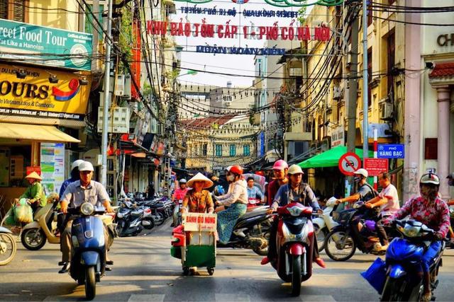 越南第二大城市河内 美女到处可见