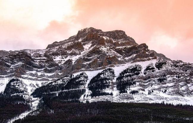 这是天堂吧！加拿大贾斯珀国家公园雪景美如画卷