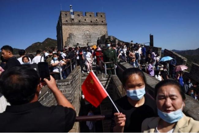 外媒：中国国内游让全球旅游业成孤儿