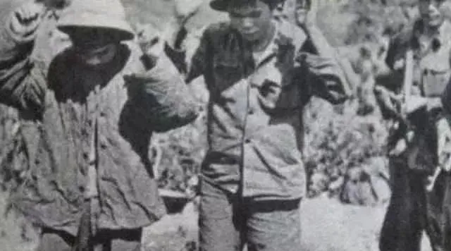 看了《长津湖》想起越战中集体投降的中国军人
