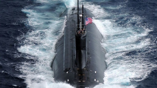 赵立坚暗示，美军核潜艇败给了一种神秘物体？
