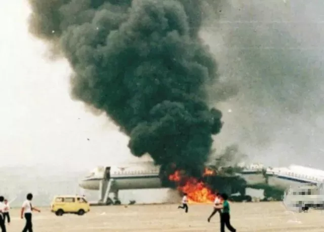 中国最惨劫机案：三飞机相撞爆炸，128人丧生