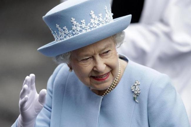 英国女王只接听两个人的电话，竟都不是她儿子？