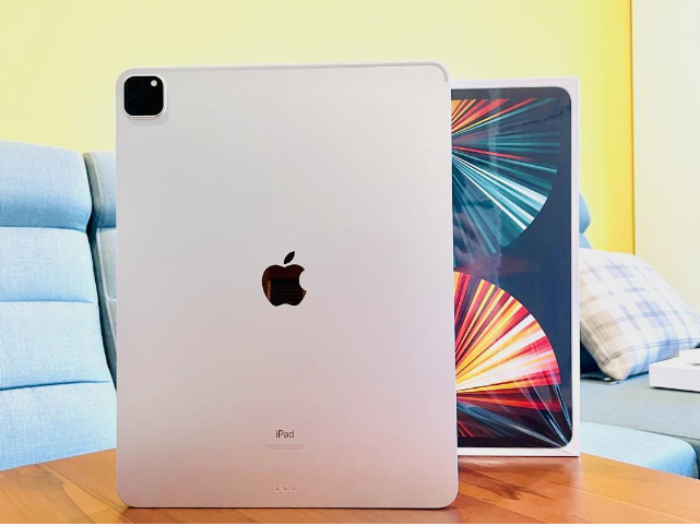 传苹果新款iPad Pro背面LOGO有特异功能？