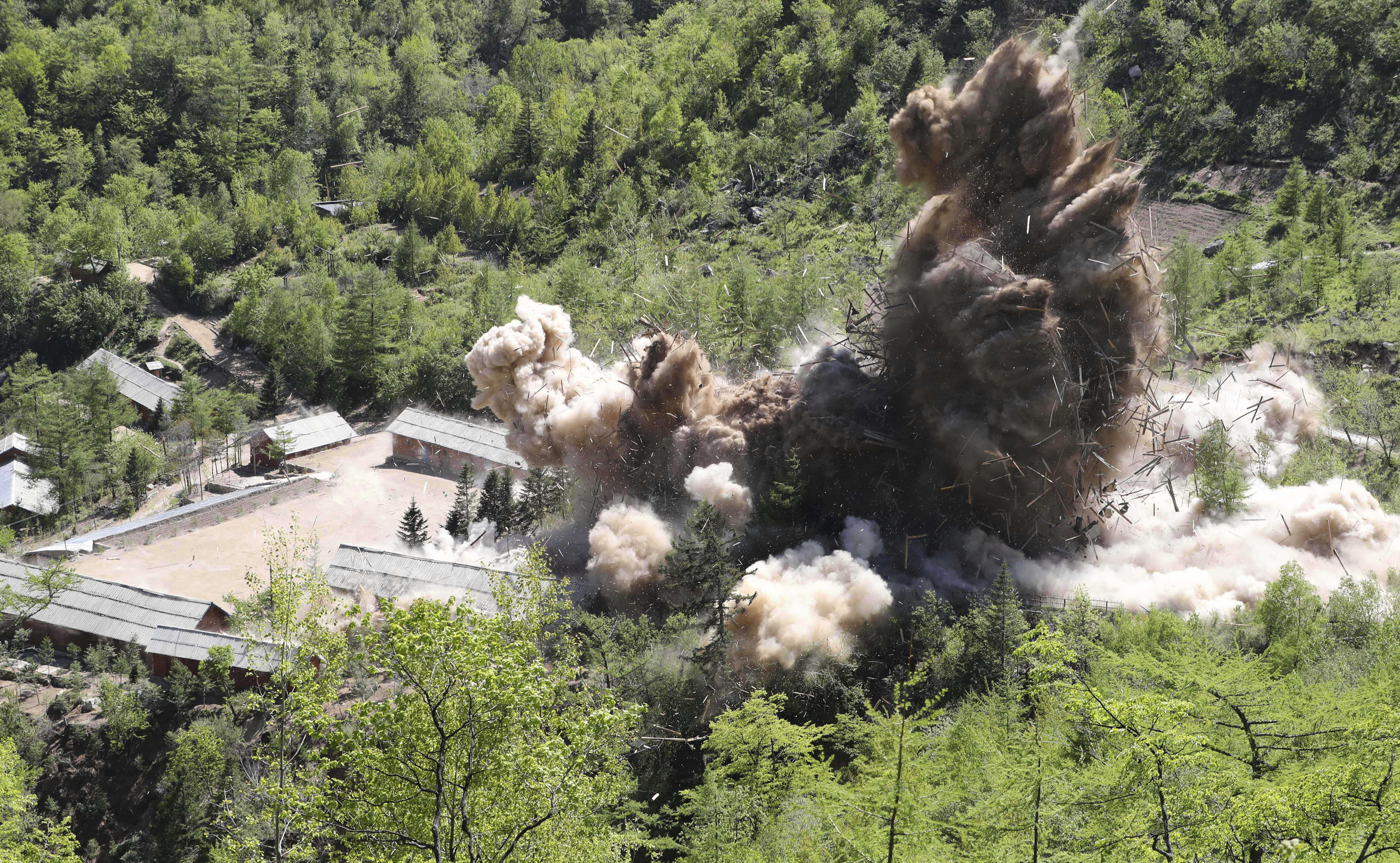 ▲▼北韓2018年5月在外媒記者見證下炸毀豐溪里核武實驗場。（圖／達志影像／美聯社）