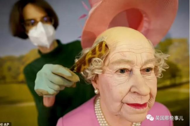 不要面子吗？英女王被“秃头” 蜡像馆：省钱！