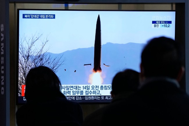朝鲜究竟为何突然频繁试射导弹？