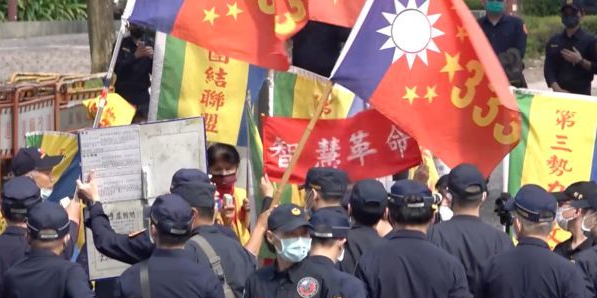 现场直击：蓬佩奥台湾演讲遭“射杀威胁”
