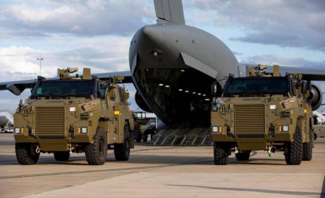 澳大利亚向乌克兰提供装甲车画面曝光