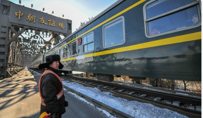 朝中列車因為疫情關係，目前停止營運。   圖：翻攝自微博