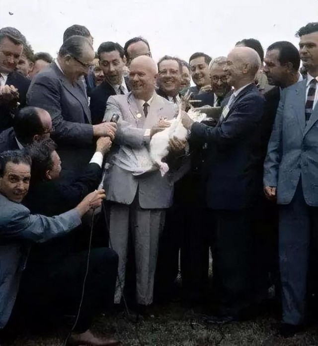 1959年赫鲁晓夫访美 见到了偶像梦露