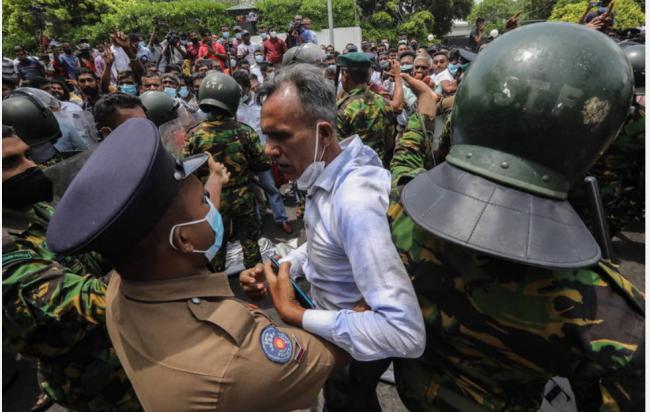 加入一带一路引火自焚 斯里兰卡总理下台谢罪