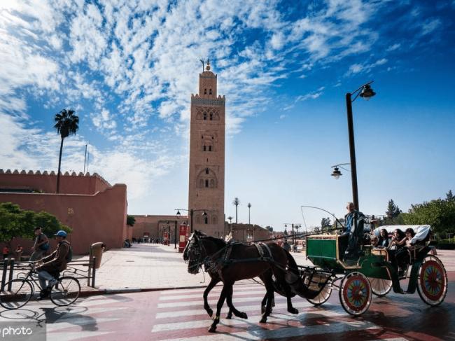 非洲最繁忙的广场所在地：摩洛哥马拉喀什