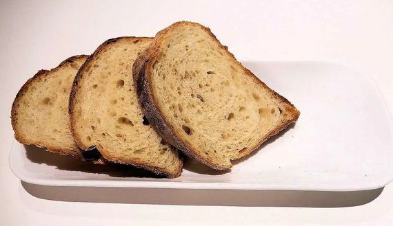 明明低脂饱腹感强 为何全麦面包越吃越胖？