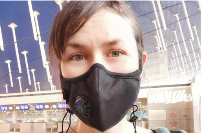 "我们在机场痛哭" 一个澳洲家庭逃离上海经历