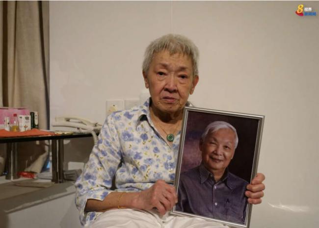 82岁华人老太卖房后移居澳洲 却遭女儿弃养