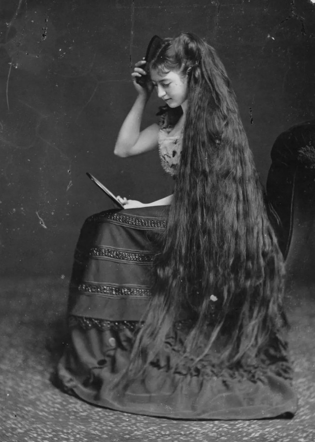 历史老照片：百年前的世界各国美女