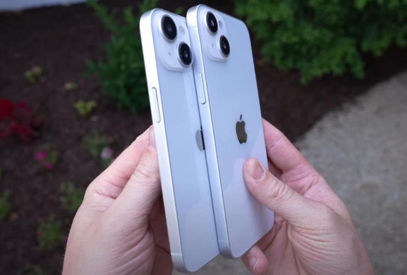 iPhone 14與iPhone 14 Max設計上，採用霧面鋁金屬邊框。（截自...
