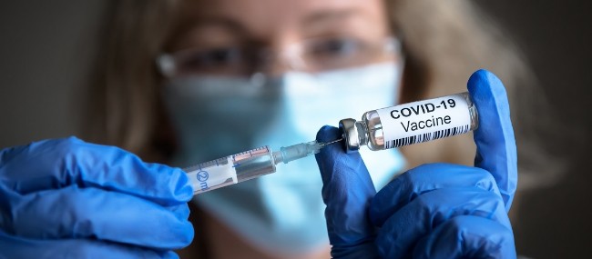 核查：多家航空公司建议接种疫苗的人别坐飞机？