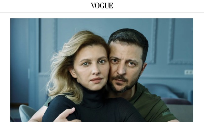 泽连斯基与妻子为时尚杂志拍照