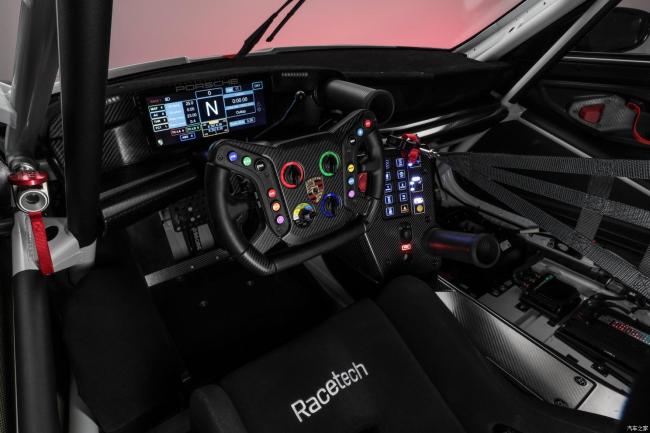 565马力 保时捷911 GT3 R官图正式发布