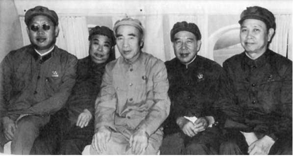 原中共空军司令吴法宪临终前怎样评价毛泽东？