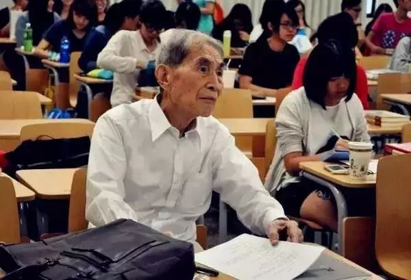 75岁开始旅行，105岁考博士，不靠别人才能长寿