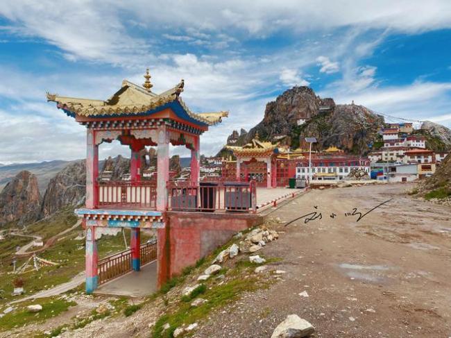 西藏昌都有一座千年古寺 藏在深山里