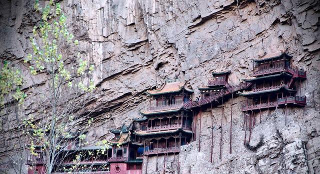 中国最危险的4大寺庙 有一座至今“无人登顶”