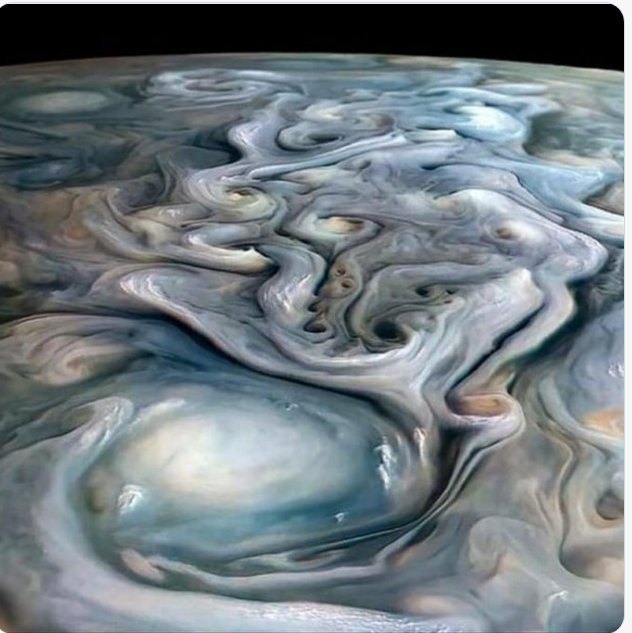 前所未见！NASA发布韦伯望远镜拍摄的木星新图像