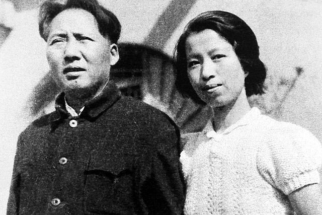 Mao Zedong and Jiang Qing 