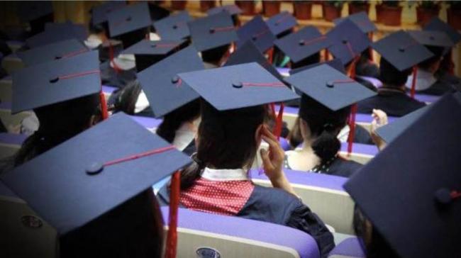 中国再添千万高校毕业生 能否顶住就业压力