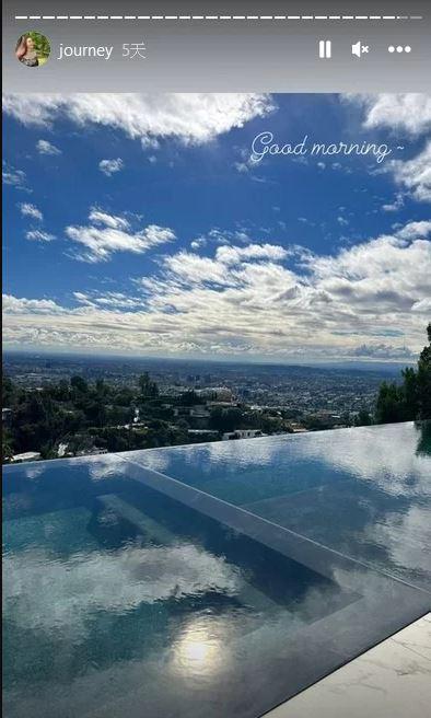 曾馨莹曝光加州豪宅的无边际泳池。(取材自Instagram)