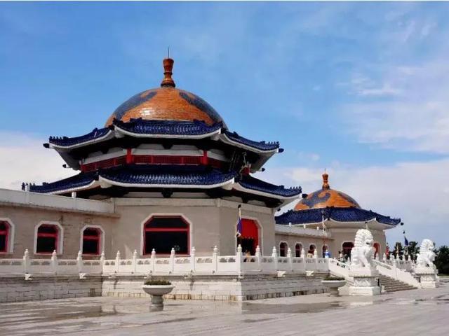 内蒙古鄂尔多斯18个著名旅游景点