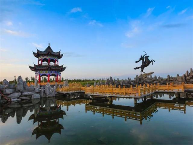 内蒙古锡林郭勒十二个著名旅游景点