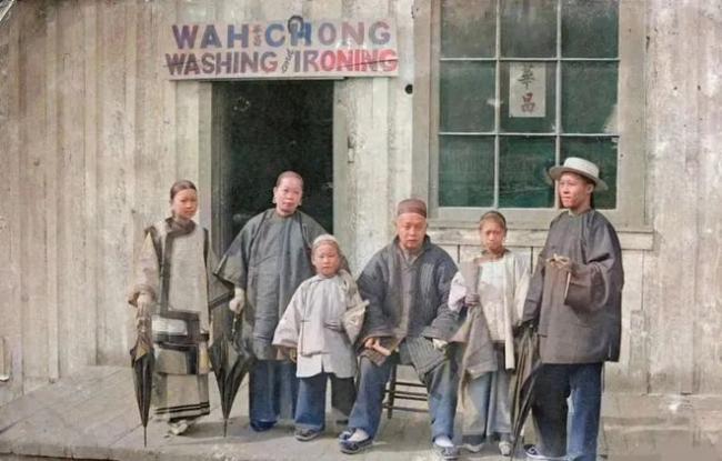 老照片：1895年温哥华华人家庭照片，看着还不错