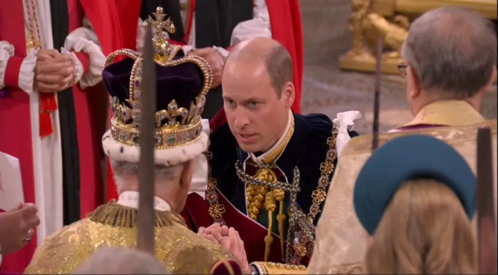 威廉跪地宣誓效忠英王 查理对儿子说了这句话