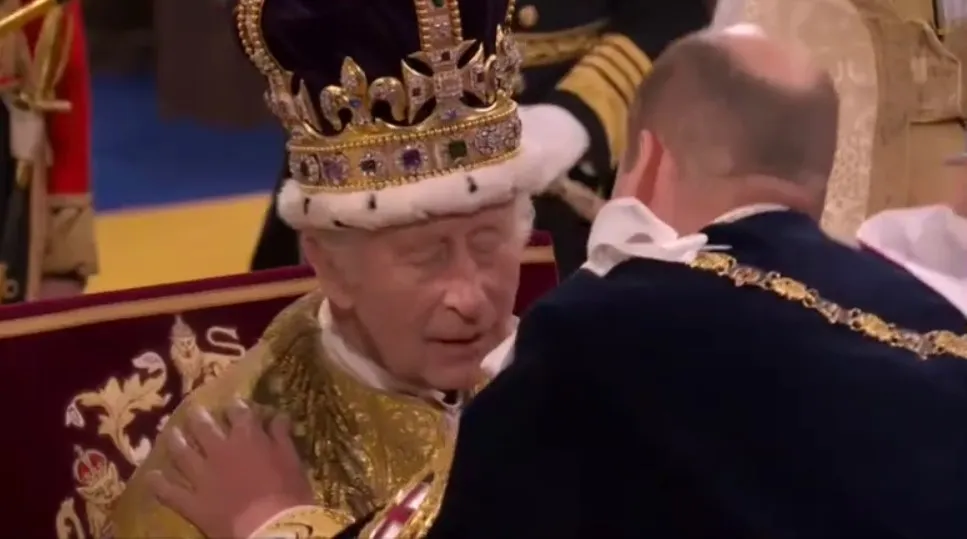 威廉跪地宣誓效忠英王 查理对儿子说了这句话