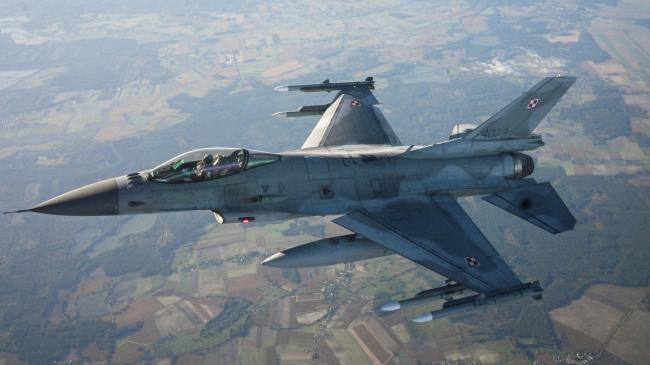 美国拟支持训练乌克兰士兵使用F-16战机
