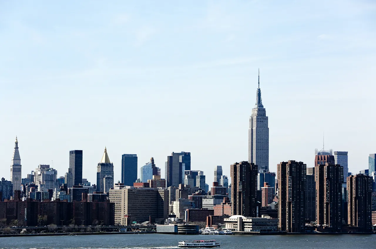 紐約市高樓林立，增加洪患風險。pexels