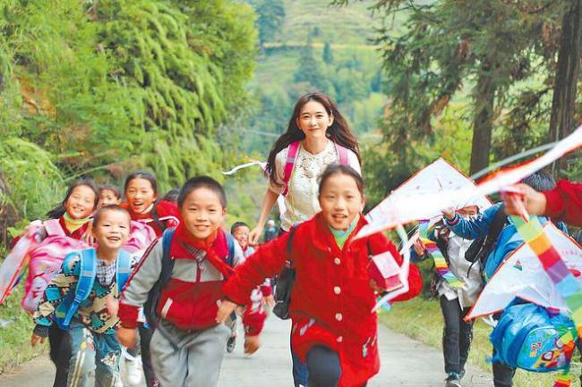 林志玲10年捐助5600万 盖了20所希望小学