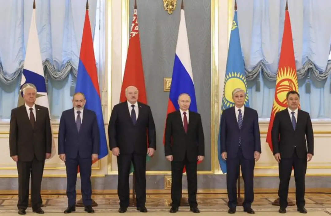 当着普京面 哈萨克斯坦总统说了句他“不中听”的话…