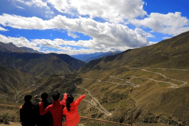 川藏线自驾/成都自驾拉萨途中会经过哪些景点？