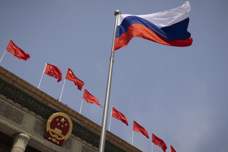 根據中國海關總署今天公布的數據，隨著北京加強對被制裁盟友俄羅斯的支持，中國與俄國間的貿易總額在5月飆升至莫斯科當局對烏克蘭發動戰爭以來的最高紀錄。法新社