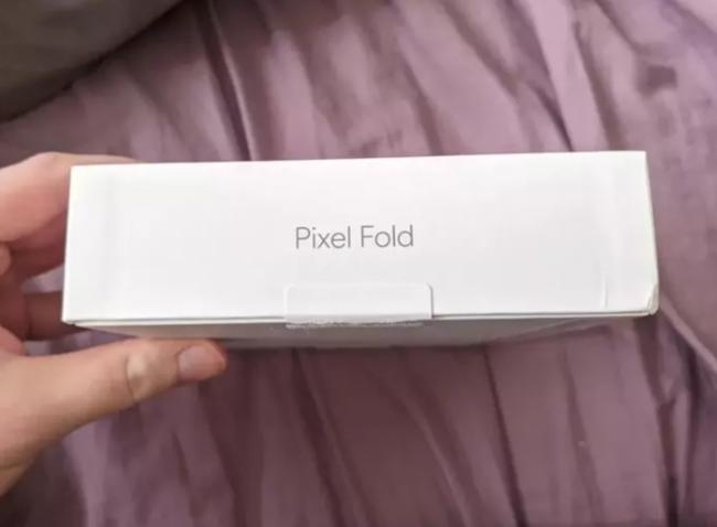 抢先看！全球首位开箱Google Pixel Fold