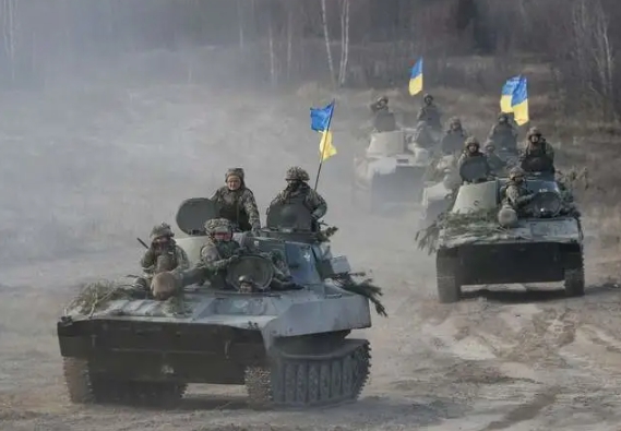 集束弹药运抵前线 乌军多地同步发动大反攻