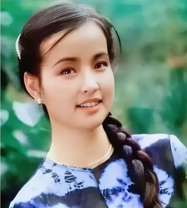 刘晓庆曾回应演少女质疑：我就是这么年轻